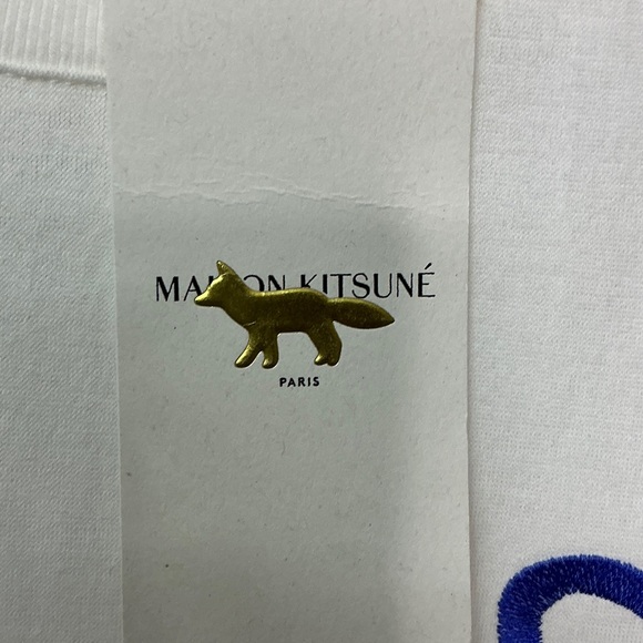 MAISON KITSUNE White Tee with Embroidered Heart - Picture 2 of 3